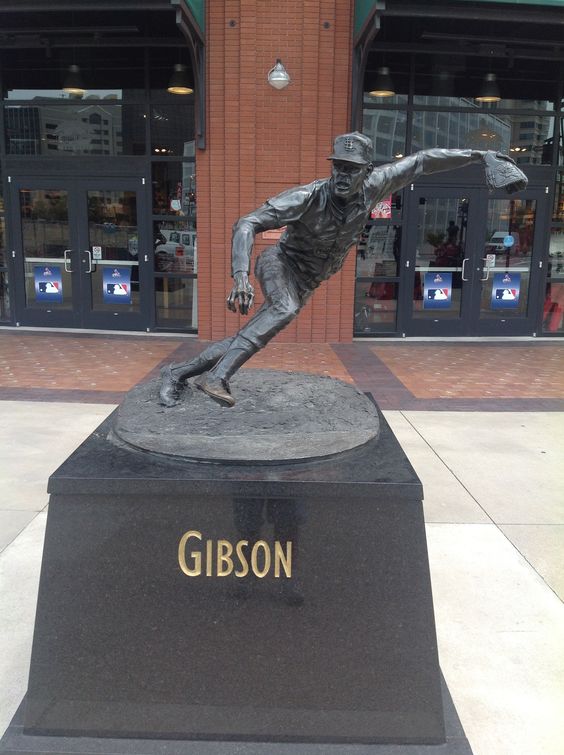Bob Gibson Statue