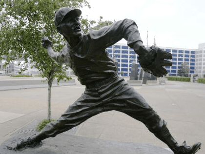 Dizzy Dean Statue - Busch Memorial