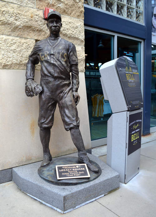 Cool Papa Bell Statue