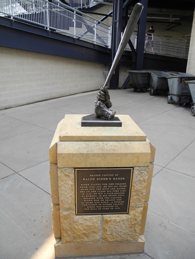 Ralph Kiner Statue