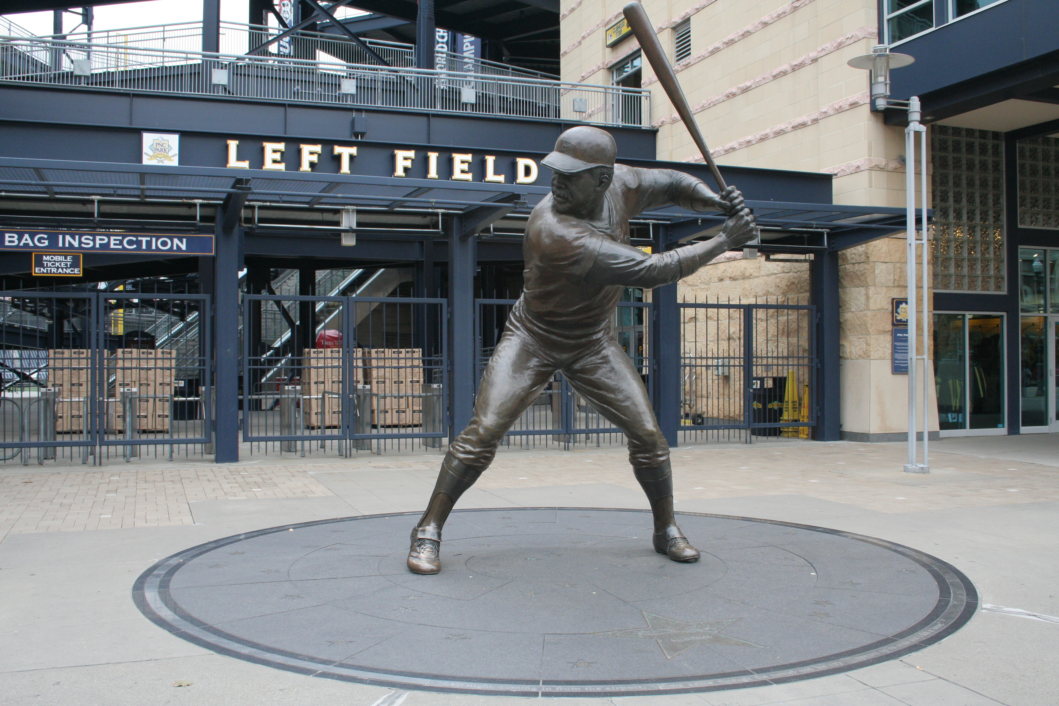 Willie Stargell Statue