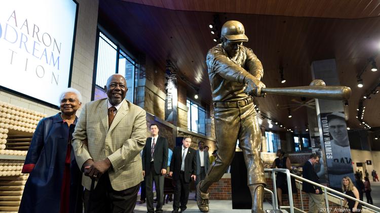 Hank Aaron Statue - SunTrust